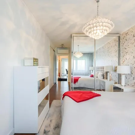 דירה Wisteria Guest House, Kostenloses Parken אבאירו